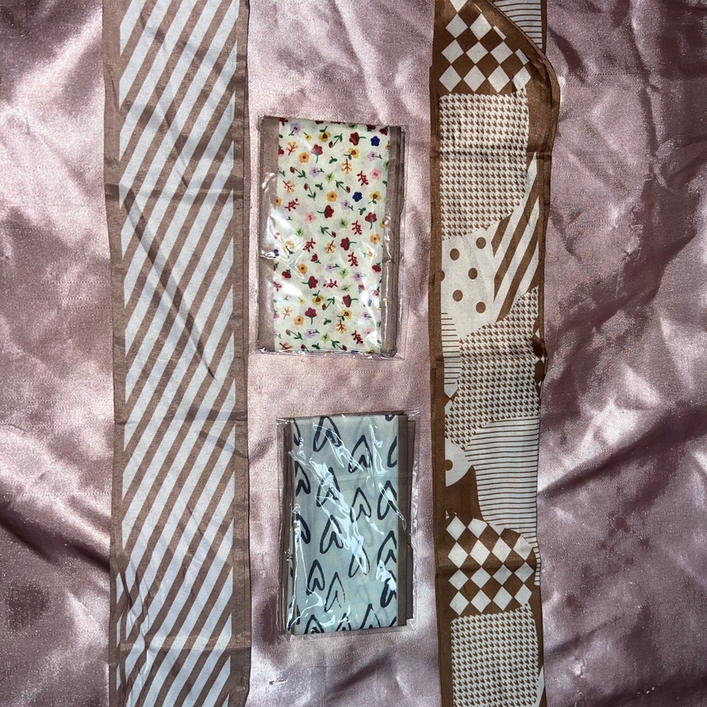 Patterned Twilly Scarves (4pk)